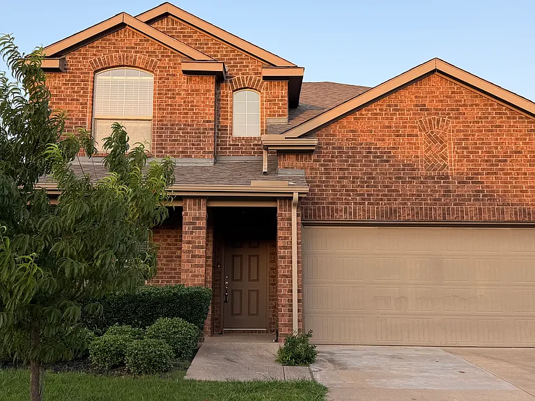 2123 Meadow View Dr — Photo 32