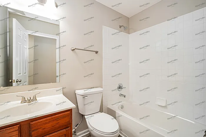 855 Mueller Dr — Photo 11