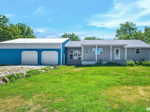 118 Locust St, Williamsfield, IL 61489