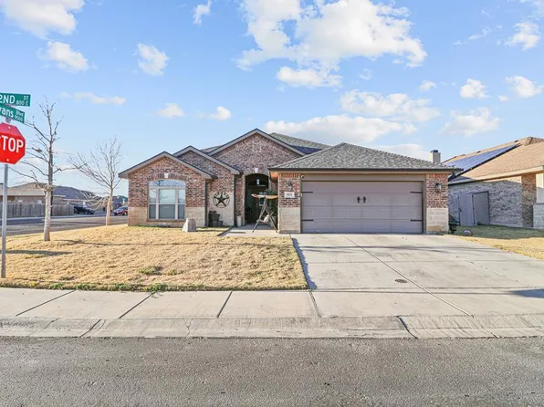 901 E 92nd St, Odessa, TX 79765