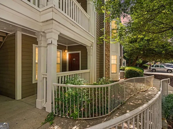 112 Bentley Pl, Tucker, GA 30084