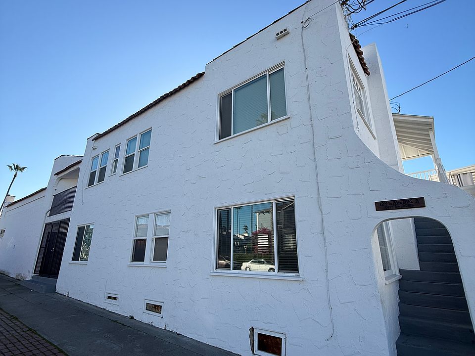 1st image of 104 Avenue A #1/2