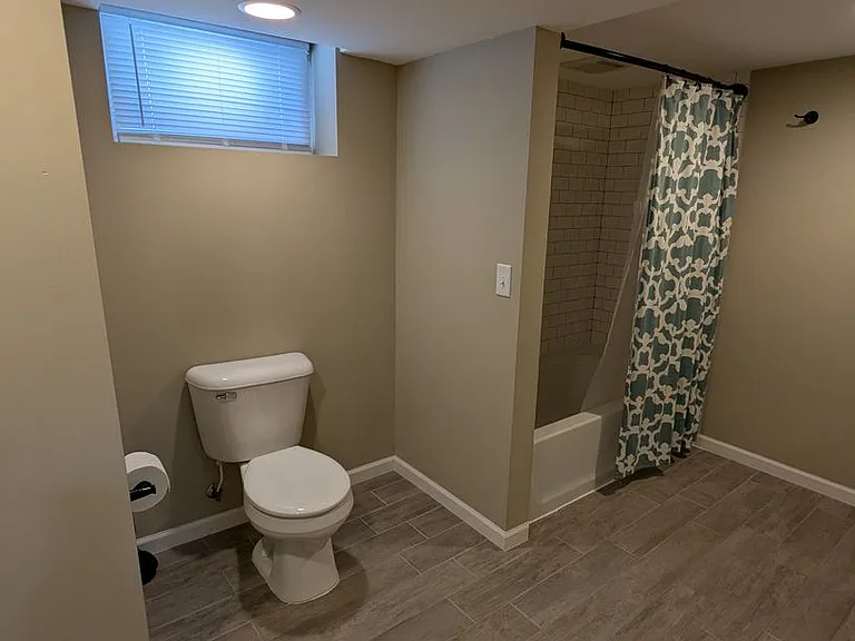 6228 Newton Ave S — Photo 44