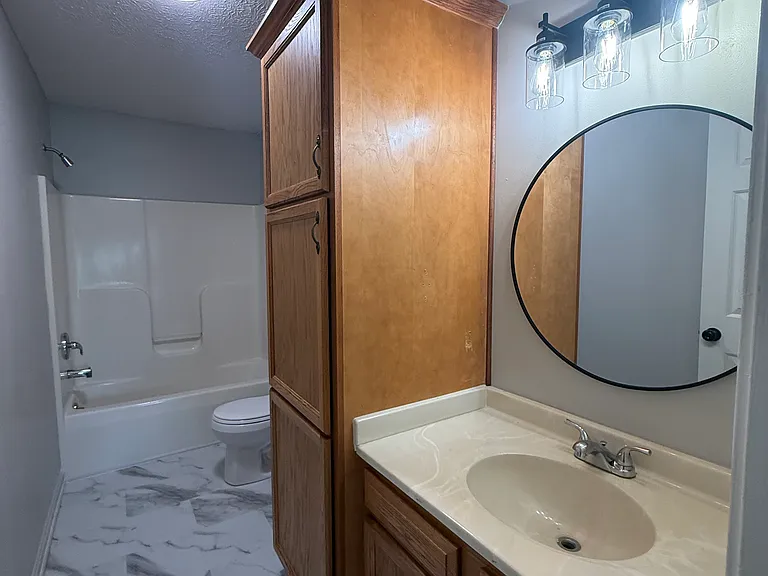 106 Tiffany Ct — Photo 11