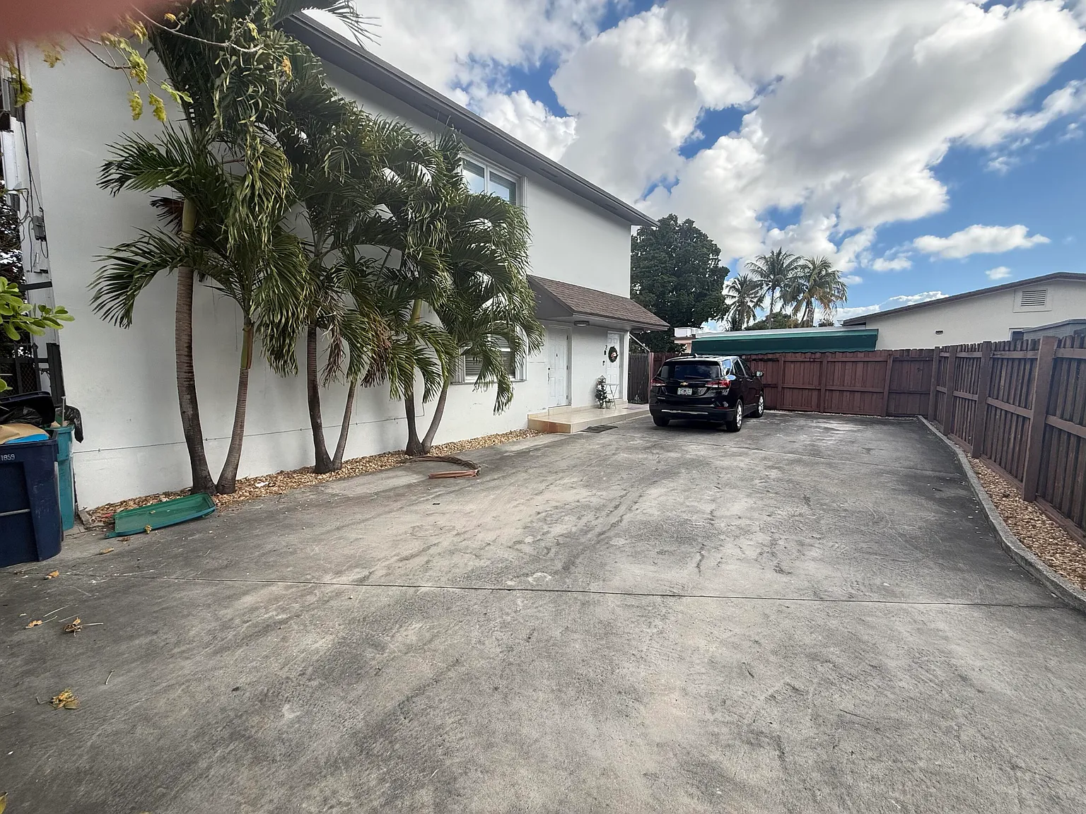 2 bed, 1.0 bath, 2160 sqft, $2,450 — Photo 3
