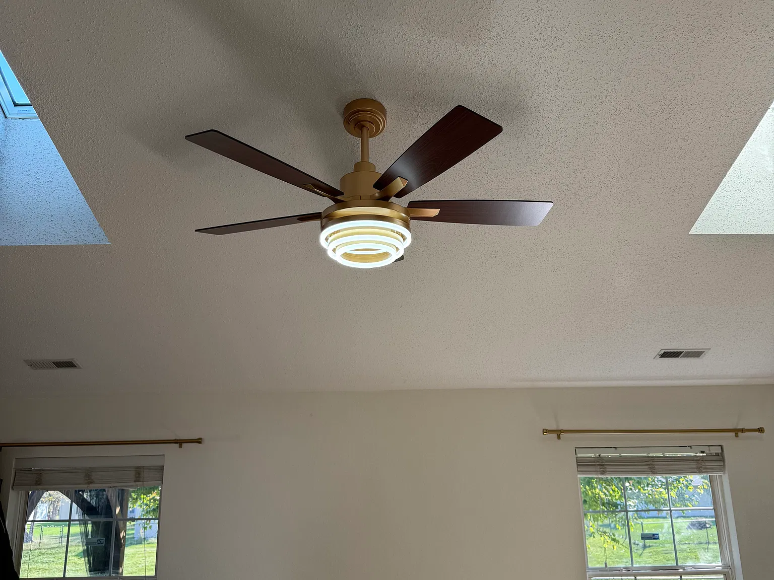 417 E Pine Ridge Dr — Photo 3