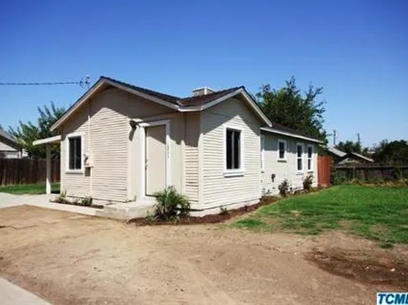 125 N Hicks St #A, Visalia, CA 93291
