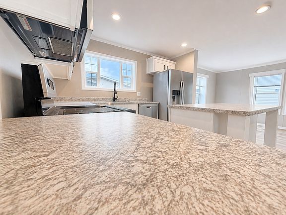 5th image of 4000 E 134th St #1004