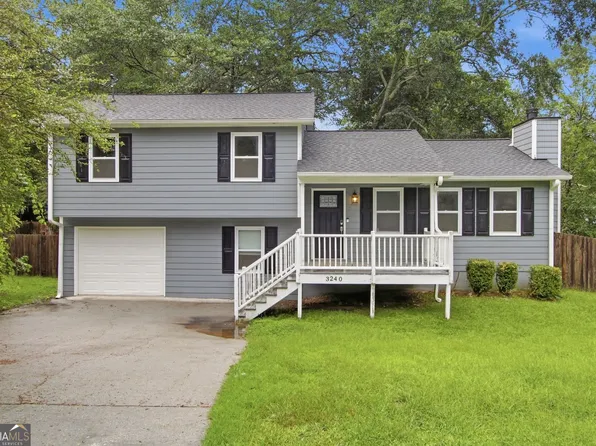 3240 Valley View St, Powder Springs, GA 30127