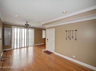 2943 W Warren Blvd #2, Chicago, IL 60612