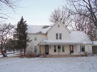 200 N Jackson St, Blandinsville, IL 61420
