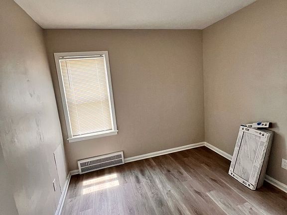 3rd image of 13553 Westwood St