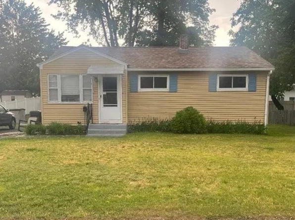 42 Steuben St, Springfield, MA 01151