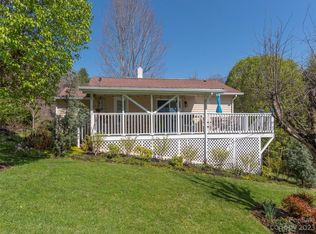 94 Rogers Cove Rd, Waynesville, NC 28785