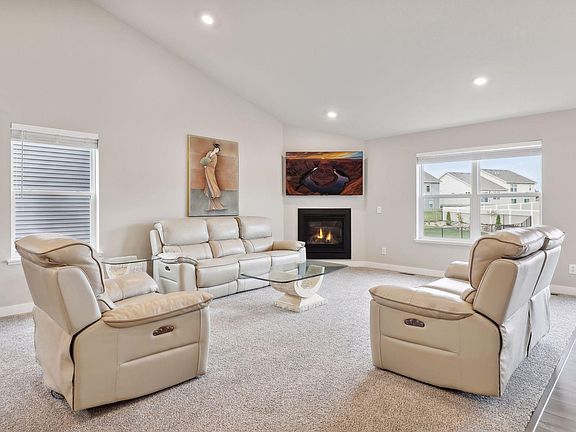 3rd image of 13701 Carrakay Way