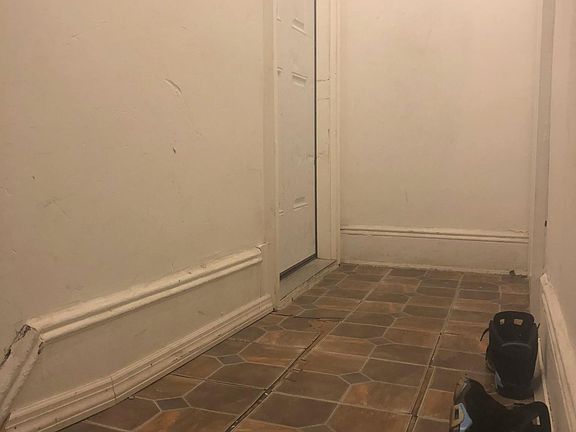 2nd image of 7614 Rockaway Blvd #2