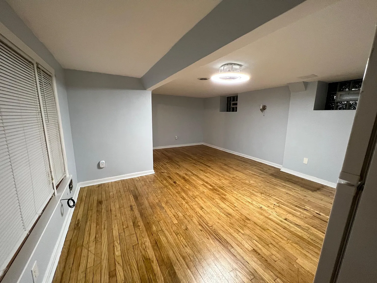Studio, 300 sqft, $850 — Photo 4