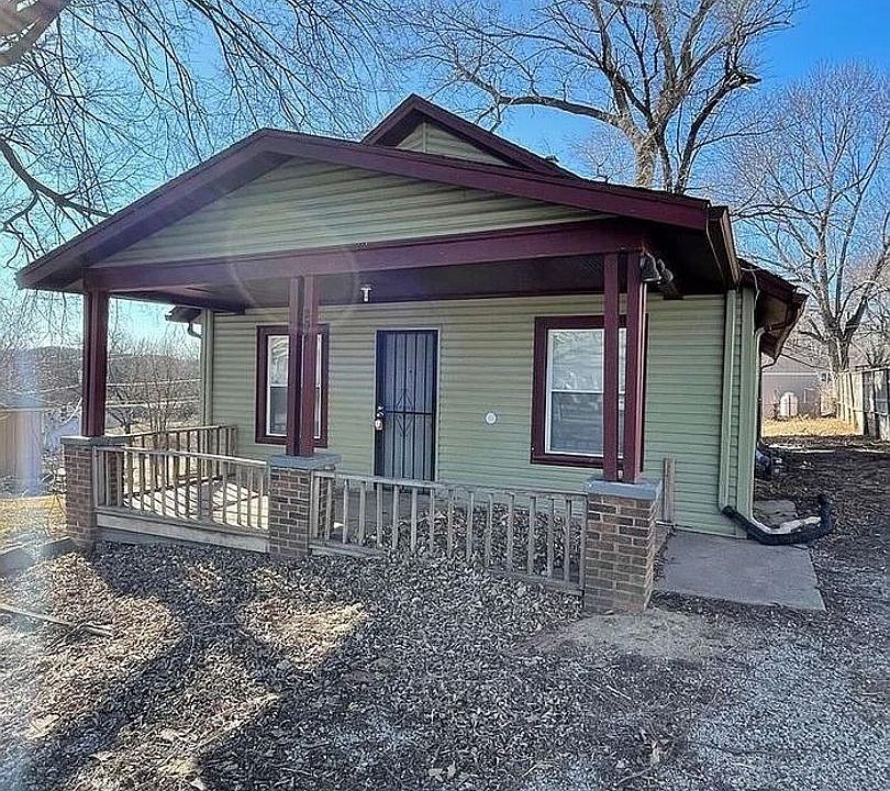 1st image of 204 N Crescent Ave