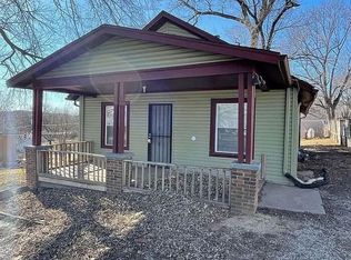 204 N Crescent Ave, Independence, MO 64053