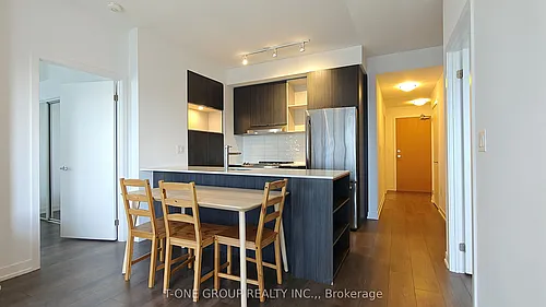 2520 Eglinton Ave W Photo 1
