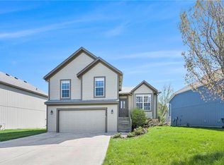 20465 W 125th Pl, Olathe, KS 66061