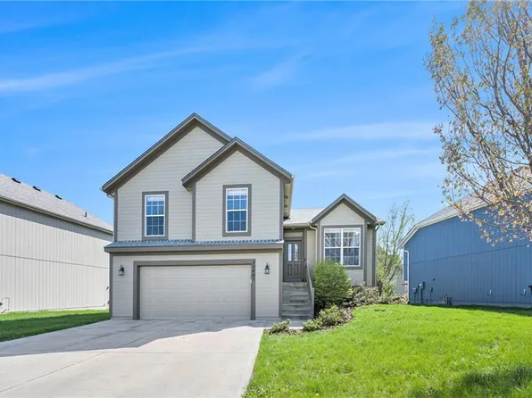 20465 W 125th Pl, Olathe, KS 66061