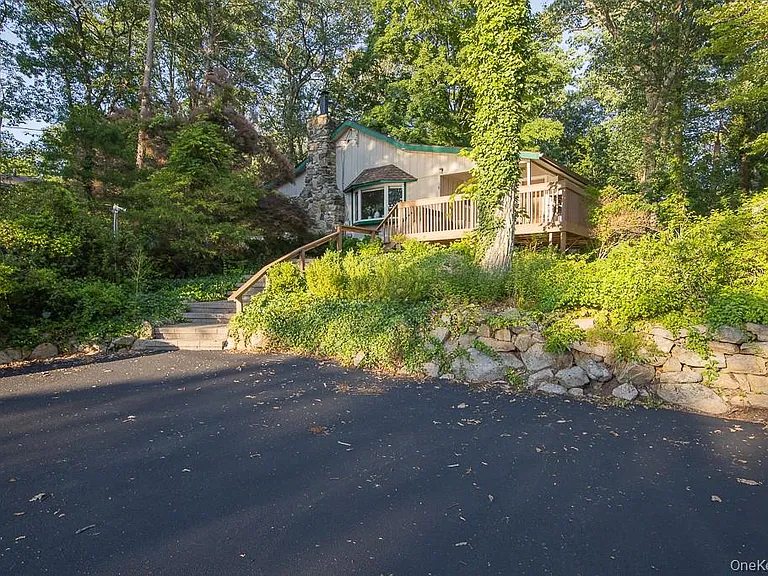 56 Bluff Ave — Photo 15