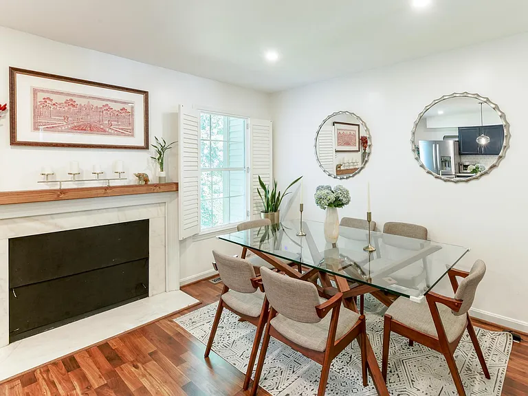 1527 Casino Cir — Photo 17