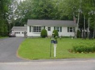 35 Everett St, Oakland, ME 04963