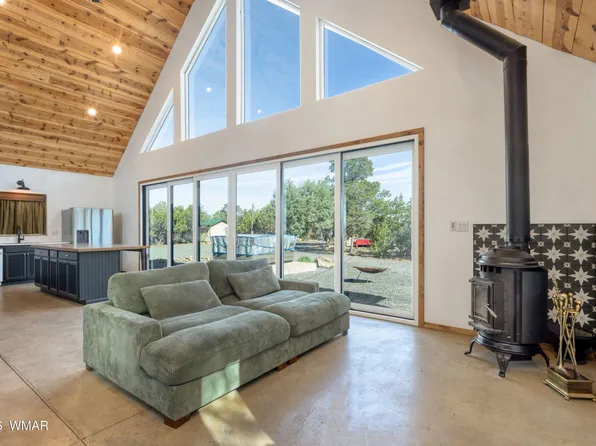 124 County Road N3077, Vernon, AZ 85940