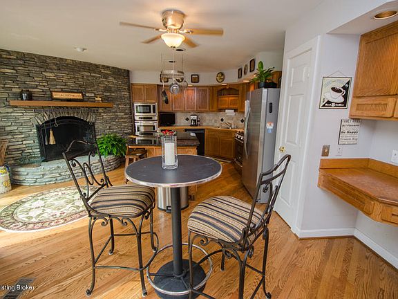 4th image of 1004 Julianna Dr