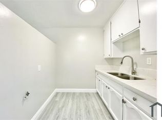 8911 S Figueroa St APT 1, Los Angeles, CA 90003