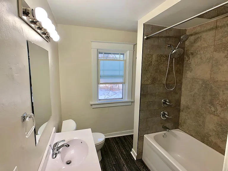 802 Camburn Ct SE — Photo 11