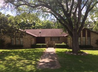 509 S Exchange St, Weimar, TX 78962