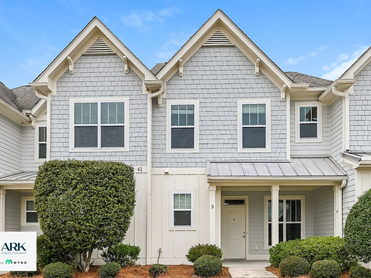 3 bed, 2.5 bath, 1618 sqft, $1,715 — Photo 1