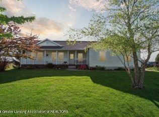 2420 N Krepps Rd, Saint Johns, MI 48879