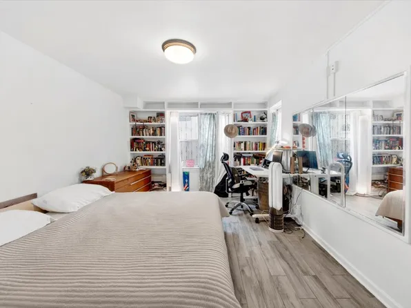 2630 Kingsbridge Terrace image 16 of 20