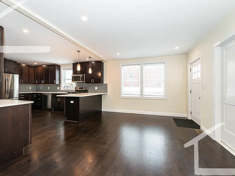 116 Jerome St #120 — Photo 8