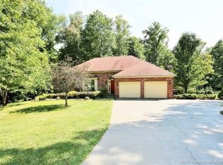 965 Pinewood Trl NE, New Salisbury, IN 47161
