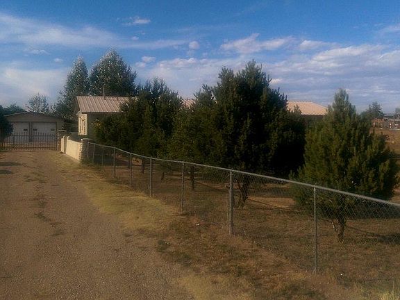 2nd image of 302 Chico Dr