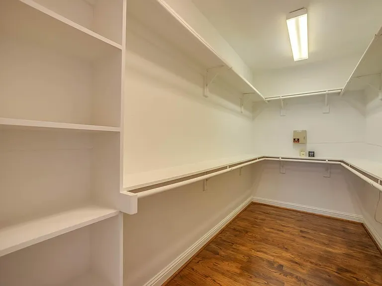 3817 Bowser Ave #B — Photo 17