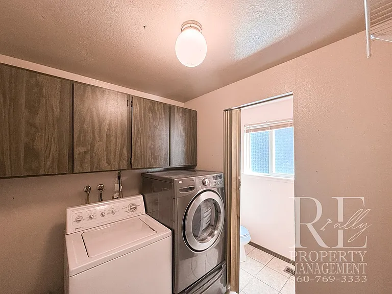 7880 Oxbow Ave NE — Photo 10