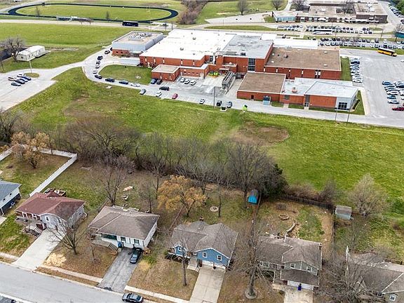 5th image of 1202 SW Walnut St