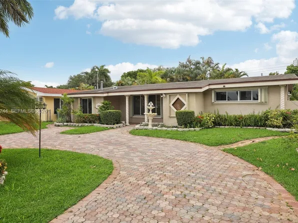 3842 Jasmine Ave, Hollywood, FL 33023