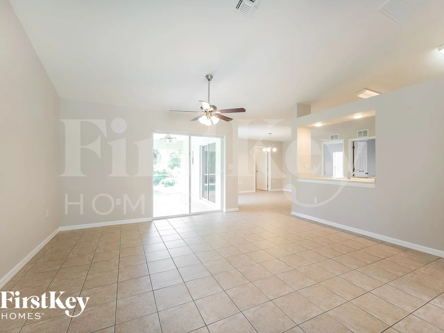 3 bed, 2.0 bath, 1698 sqft, $1,815 — Photo 3