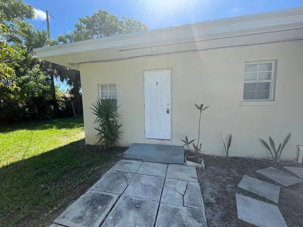 Balsamo Trust 182, 182 W 34th St #2, West Palm Beach, FL 33404