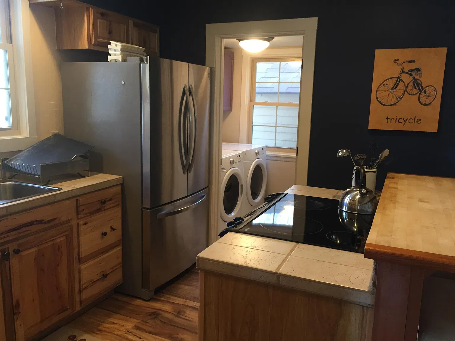 3 bed, 2100 sqft, $2,500 — Photo 4