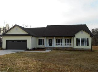 844 Tower Rd, Thomasville, NC 27360