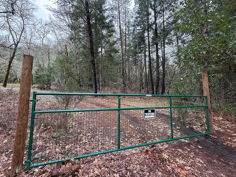 1st image of 908 Riverbanks Rd