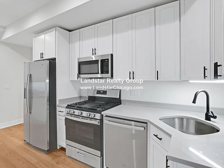 1055 W Pratt Blvd #2A — Photo 8